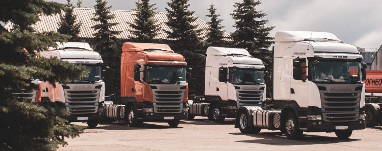 Компания “Loginof” пополнила автопарк на 20 седельных тягачей 